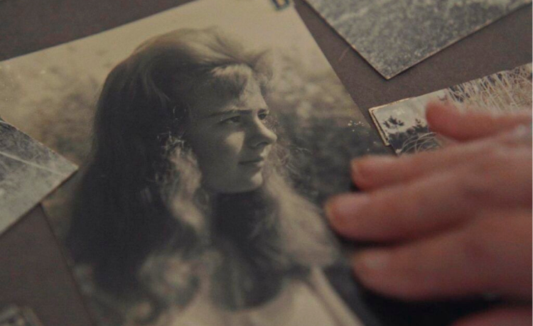 Entre reinas: el mandato de la belleza