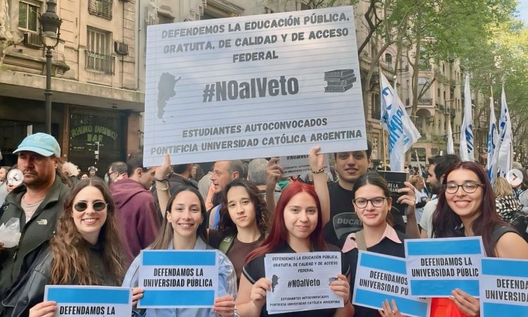 Marcha Federal Universitaria: estudiantes autoconvocados de la UCA