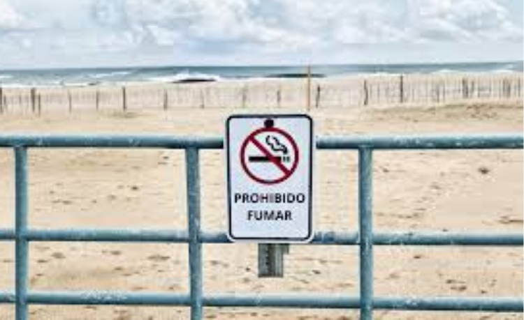 Prohibido fumar en la playa